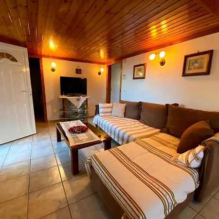 Gaia Luxury & Ouranos Cosy Holiday home *